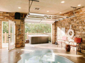 Mountain Splash -heated indoor pool, hot tub, arcade game room